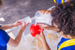 kia-mena-montessori-beckenham-early-physics-learning