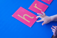 kia-mena-montessori-beckenham-letter-learning