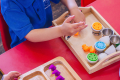 kia-mena-montessori-beckenham-shape-learning-child